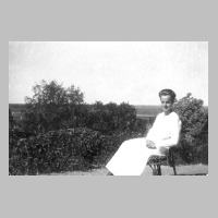 059-0124 Hildegard von Frantzius im Juli 1917 in Podollen-Cremitten.jpg